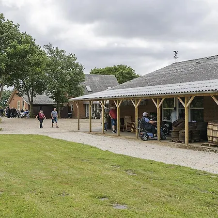 Knaplund Distillery | * Tarm